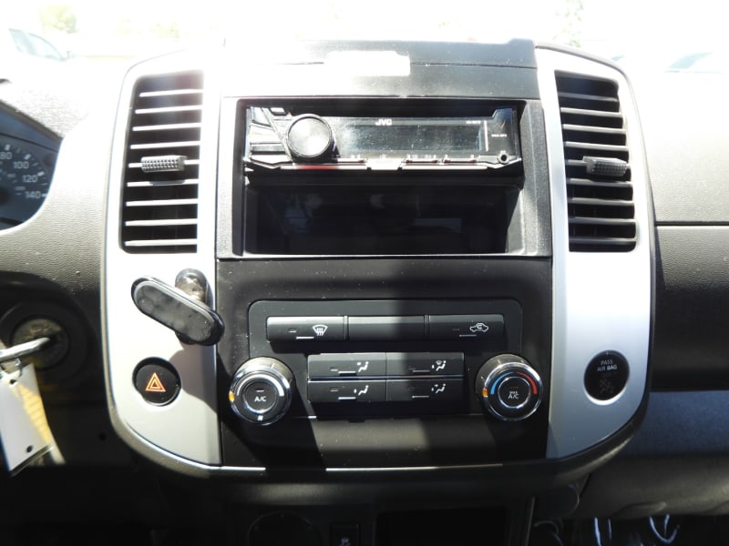 Nissan Frontier 2015 price $11,995