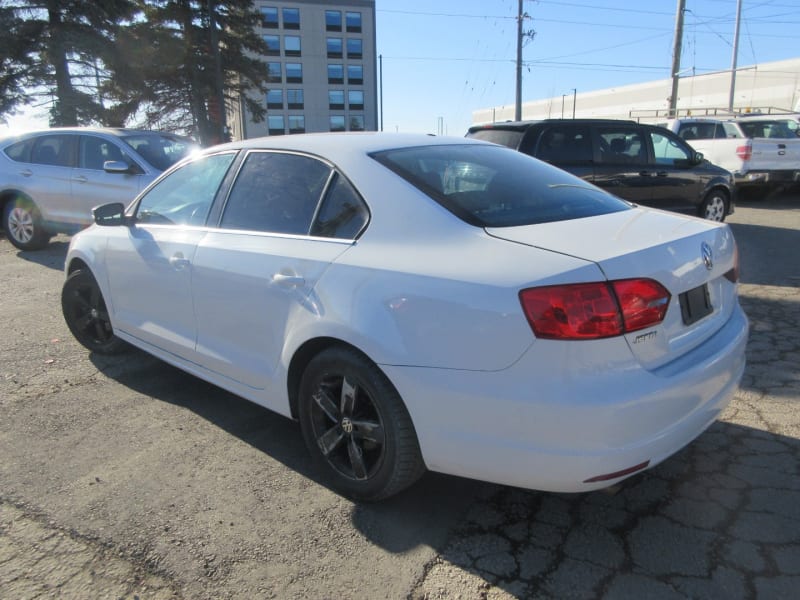 Volkswagen Jetta Sedan 2013 price $8,900