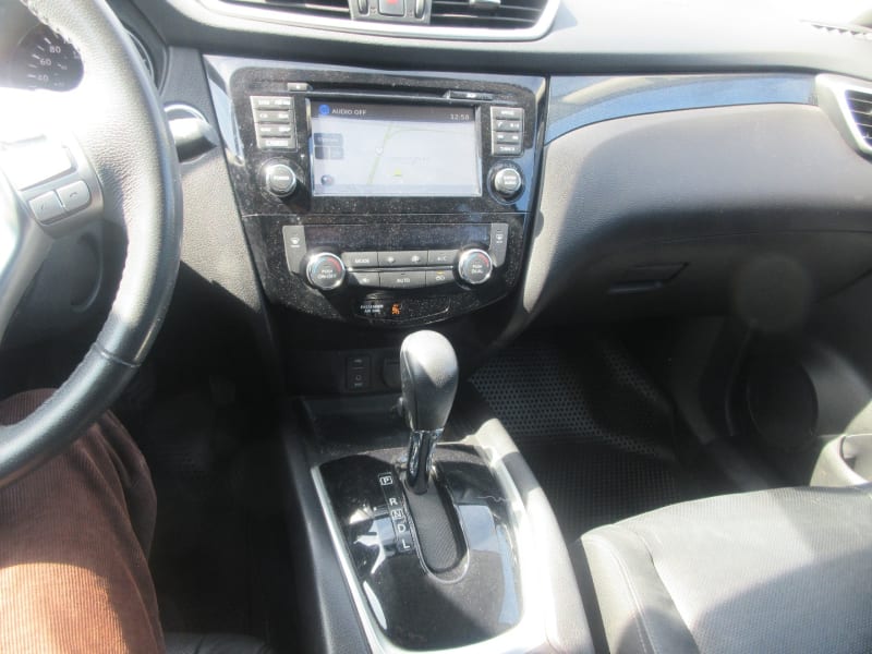 Nissan Rogue 2015 price $12,900