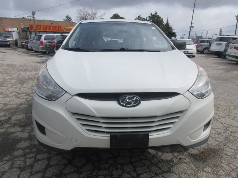 Hyundai Tucson 2013 price $6,900