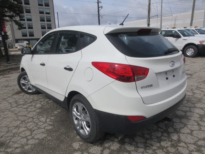 Hyundai Tucson 2013 price $6,900