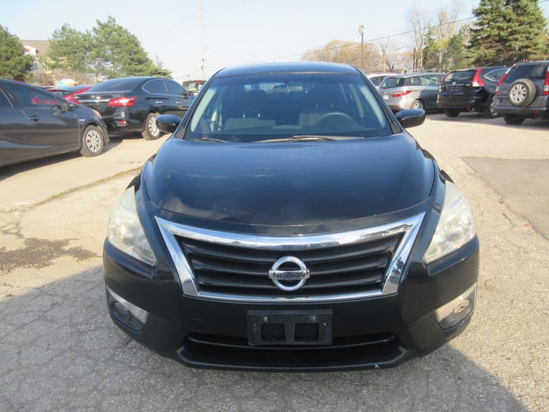 Nissan Altima 2015 price $6,900