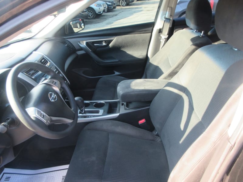 Nissan Altima 2015 price $6,900