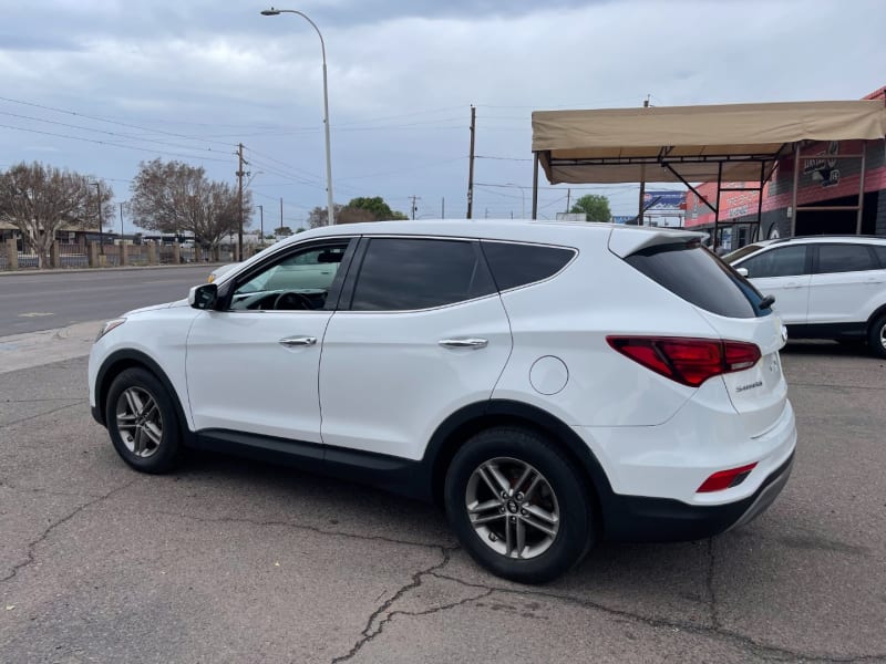 Hyundai Santa Fe Sport 2018 price $8,991