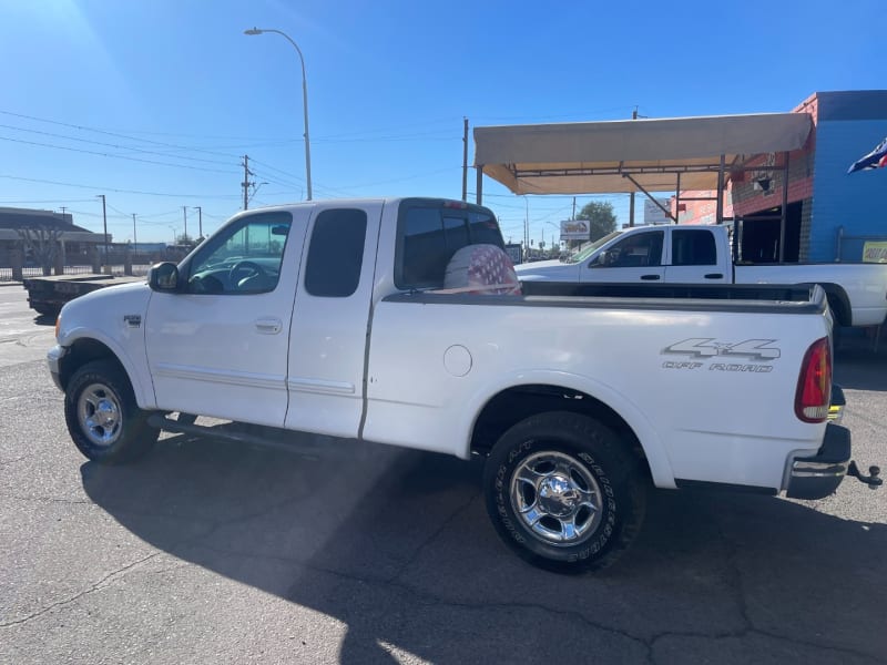 Ford F-150 1999 price $4,691 Cash