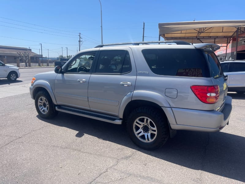 Toyota Sequoia 2004 price $7,991