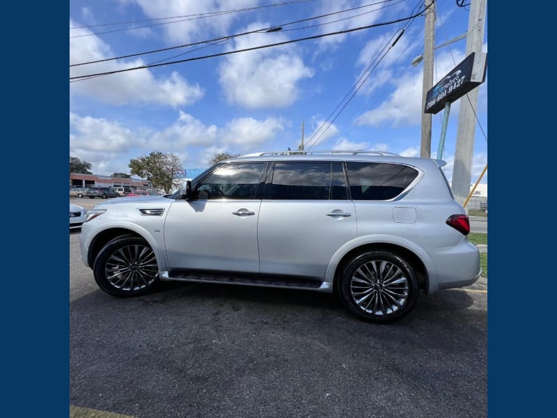 Infiniti QX80 2018 price $18,995