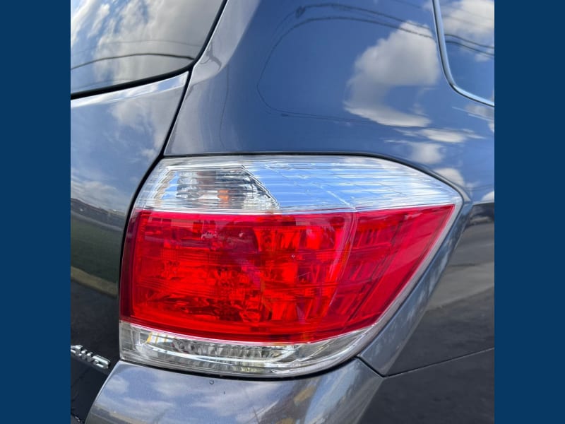 TOYOTA HIGHLANDER 2013 price $9,995