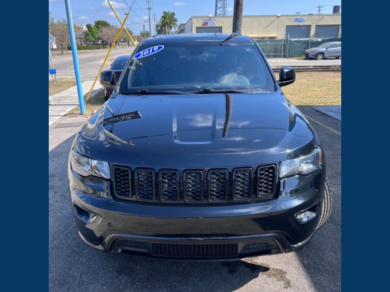 Jeep Grand Cherokee 2019 price $17,995