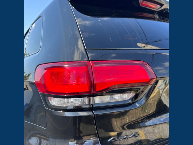 Jeep Grand Cherokee 2019 price $17,995