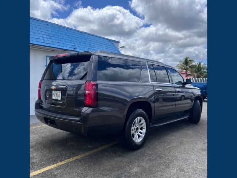 CHEVROLET SUBURBAN 2017 price $14,995