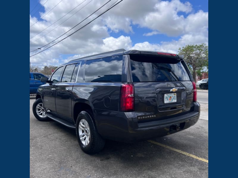 CHEVROLET SUBURBAN 2017 price $14,995