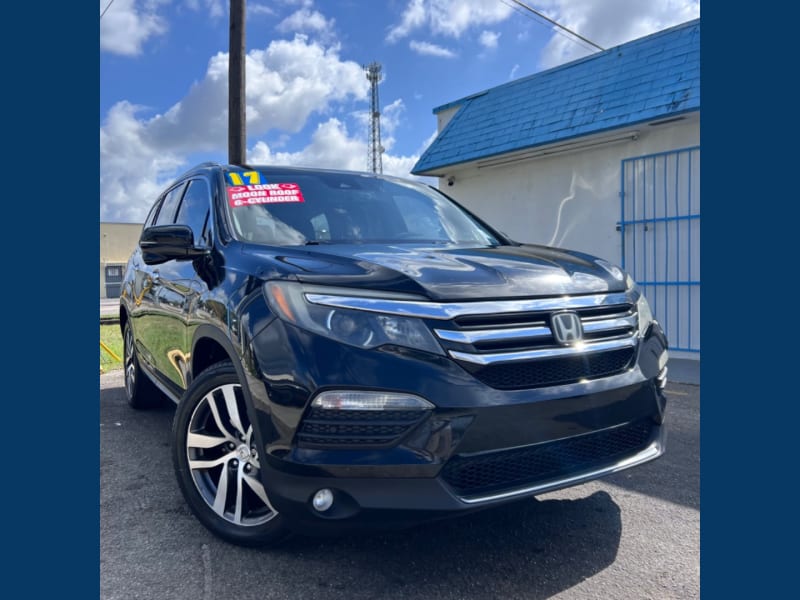 Honda Pilot 2017 price $13,995