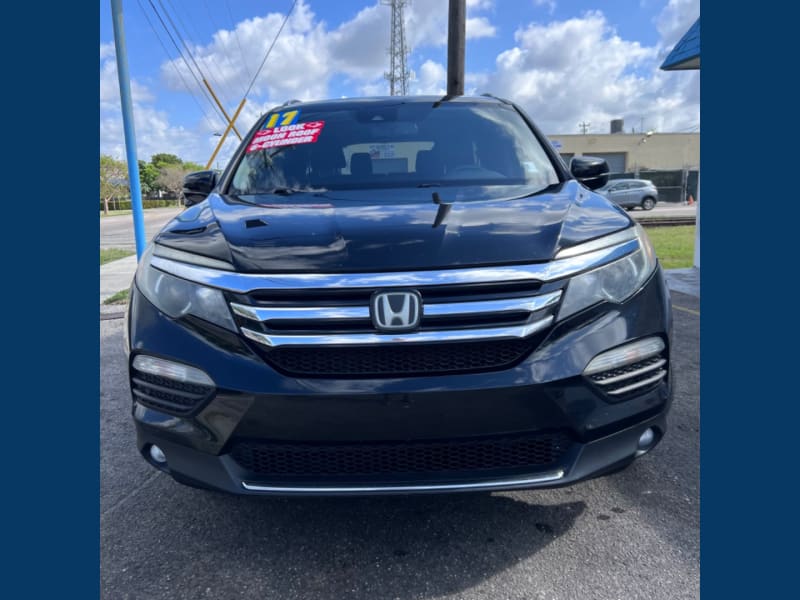 Honda Pilot 2017 price $13,995