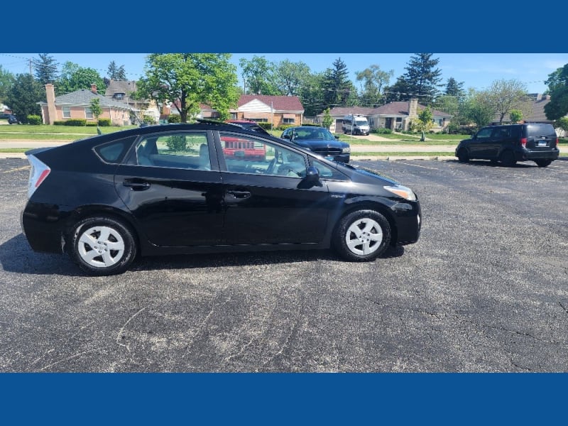 Toyota Prius 2010 price $7,795