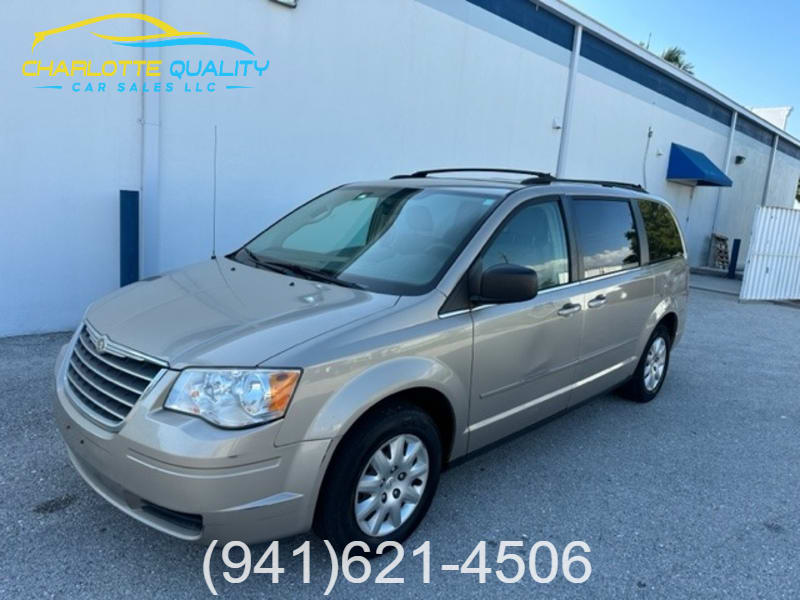 Chrysler Town & Country 2009 price $3,600 Cash