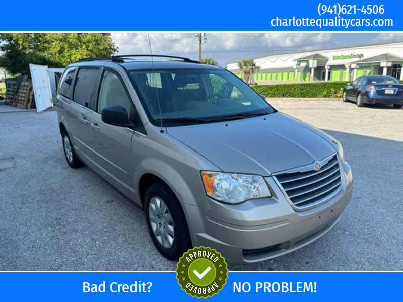 Chrysler Town & Country 2009 price $3,600 Cash