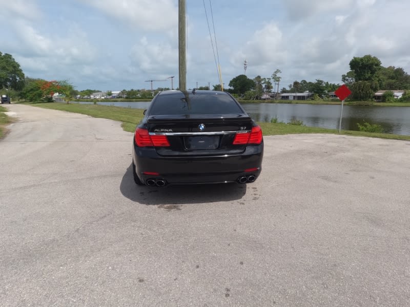 BMW 7-Series 2012 price $28,900