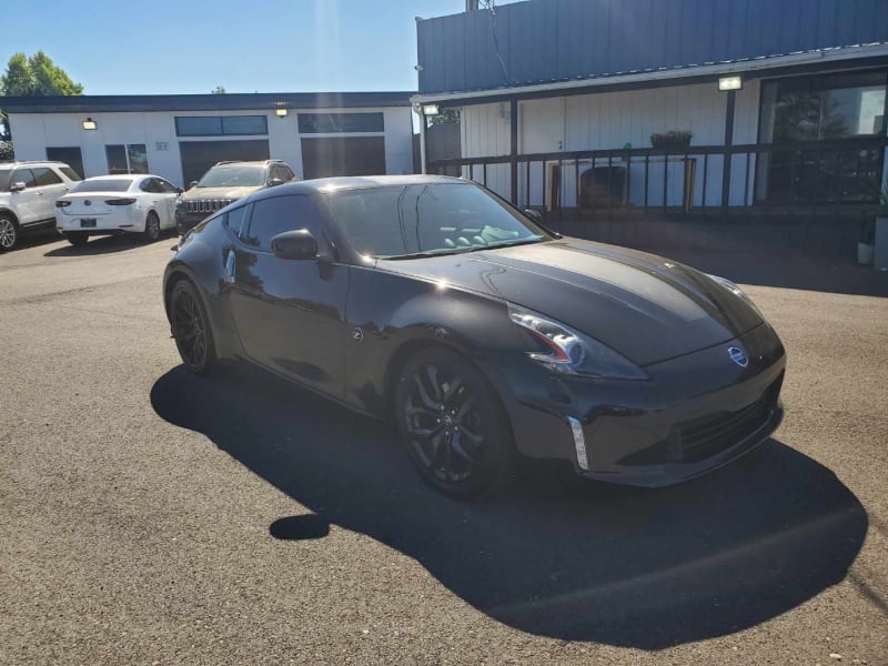 Nissan 370Z Coupe 2018 price $17,996