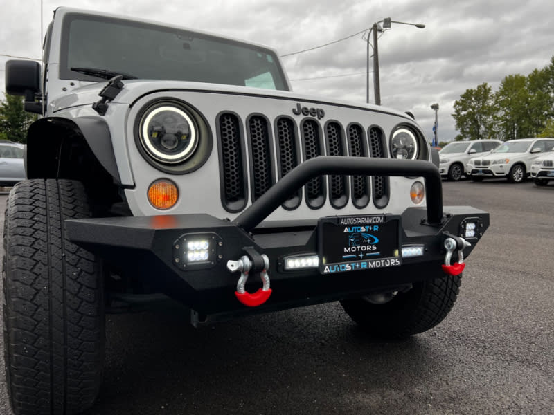 Jeep Wrangler 2015 price $18,400