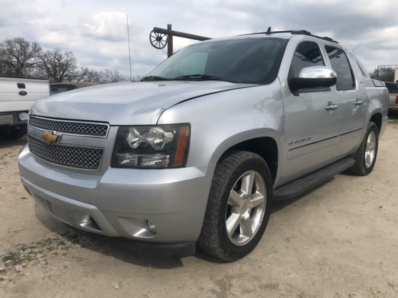 Chevrolet Avalanche 2012 price $11,995