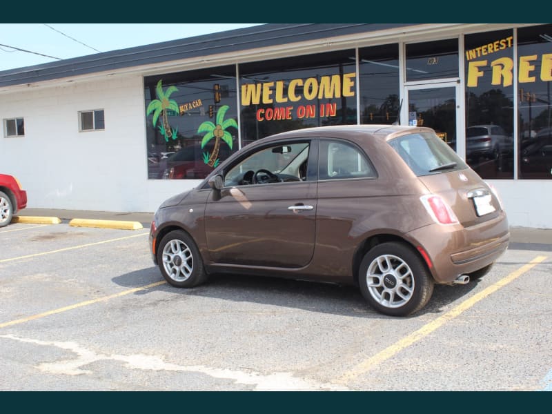 Fiat 500 2015 price $9,995