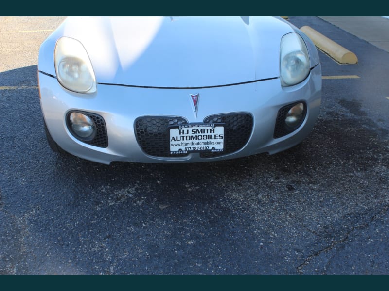 Pontiac Solstice 2008 price $9,995