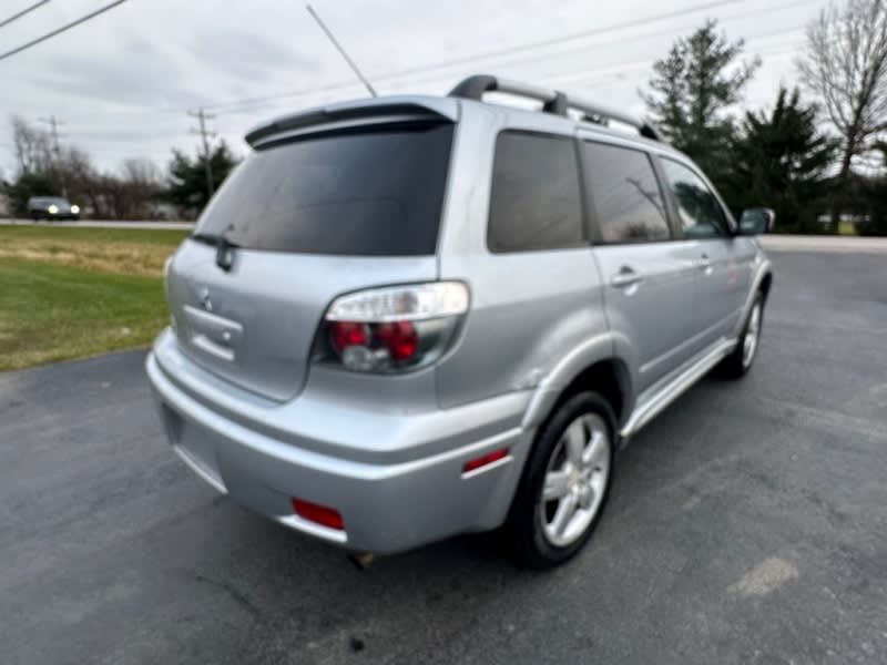 MITSUBISHI OUTLANDER 2005 price $5,000