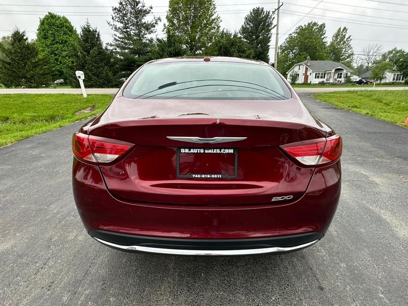 CHRYSLER 200 2015 price $8,475