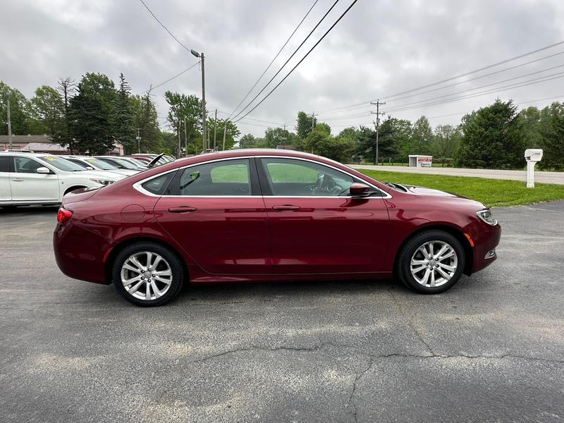 CHRYSLER 200 2015 price $8,475