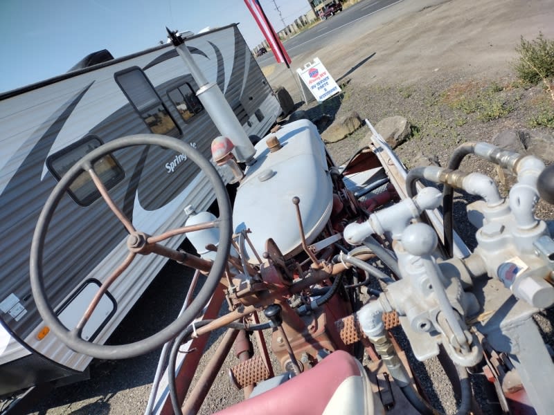 FARMALL -TRACTOR 1955 price $2,950