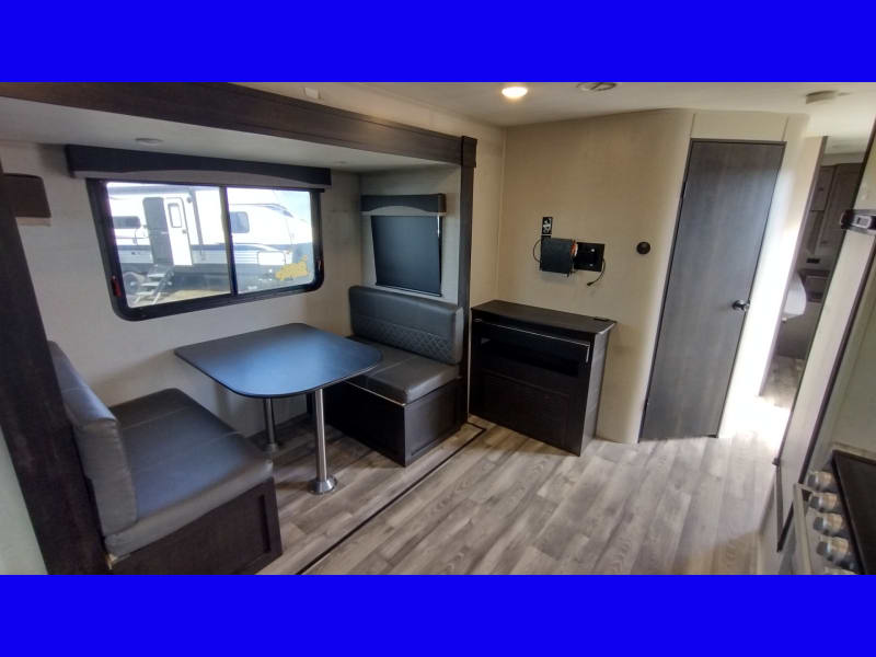 Highland Ridge RV RANGE LITE 242RL 2022 price $28,950