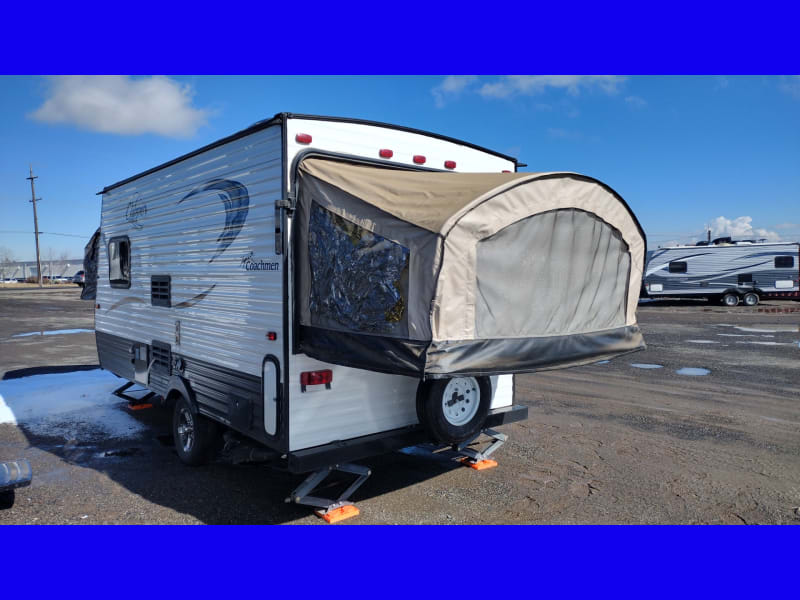 Coachmen CLIPPER 16RBD 2016 price $15,950