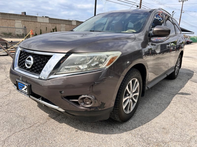 Nissan Pathfinder 2015 price $5,999 Cash