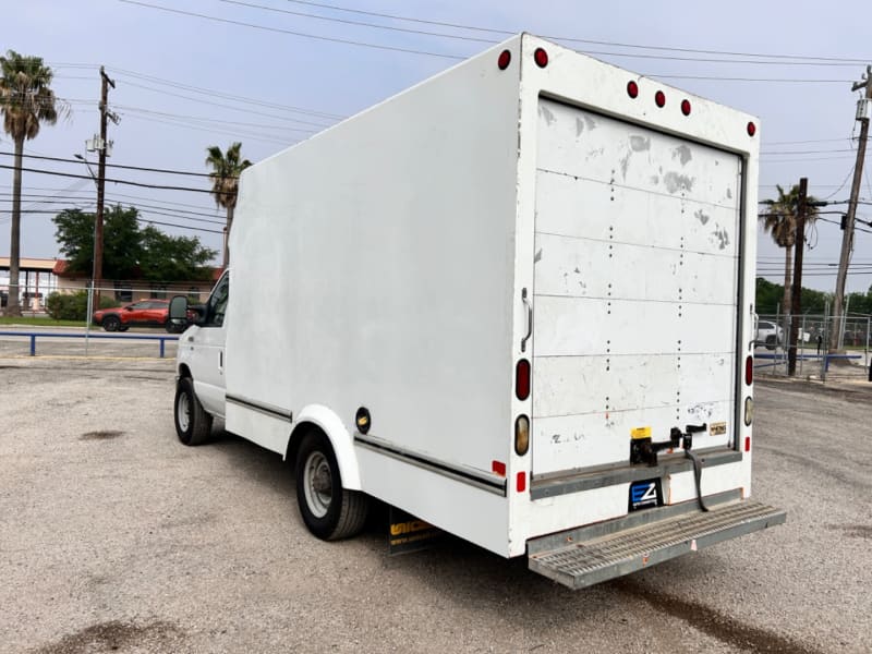 Ford Econoline Commercial Cutaway 2015 price $19,995