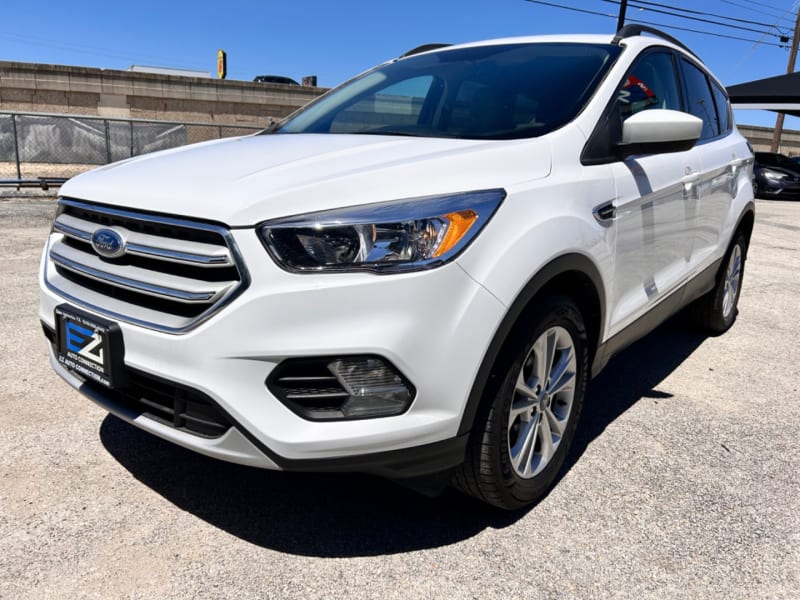 Ford Escape 2018 price $14,995