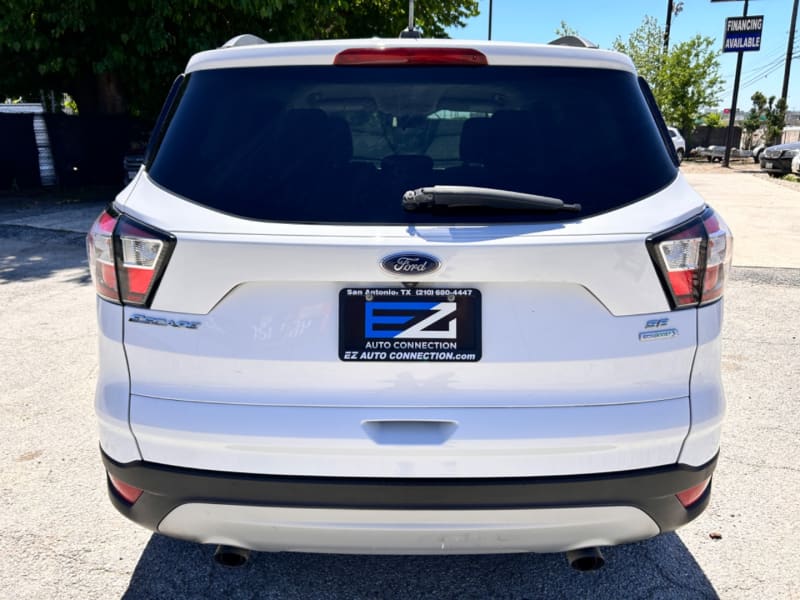 Ford Escape 2018 price $14,995