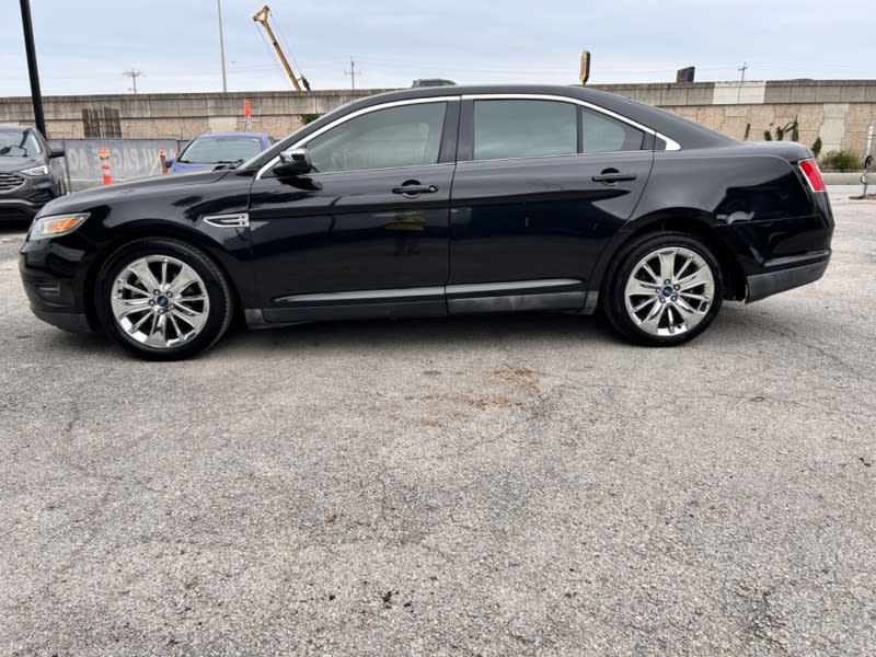 Ford Taurus 2011 price $10,995