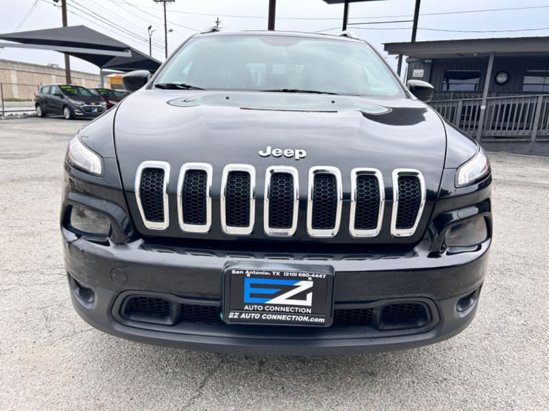 Jeep Cherokee 2014 price $13,995