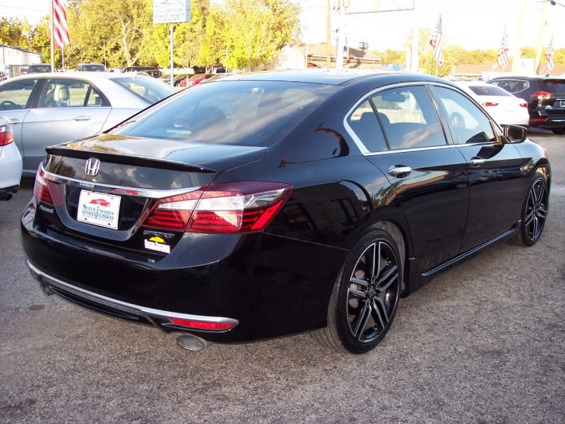 Honda Accord Sedan 2016 price $18,995 Cash