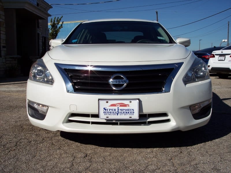 Nissan Altima 2014 price $12,995 Cash