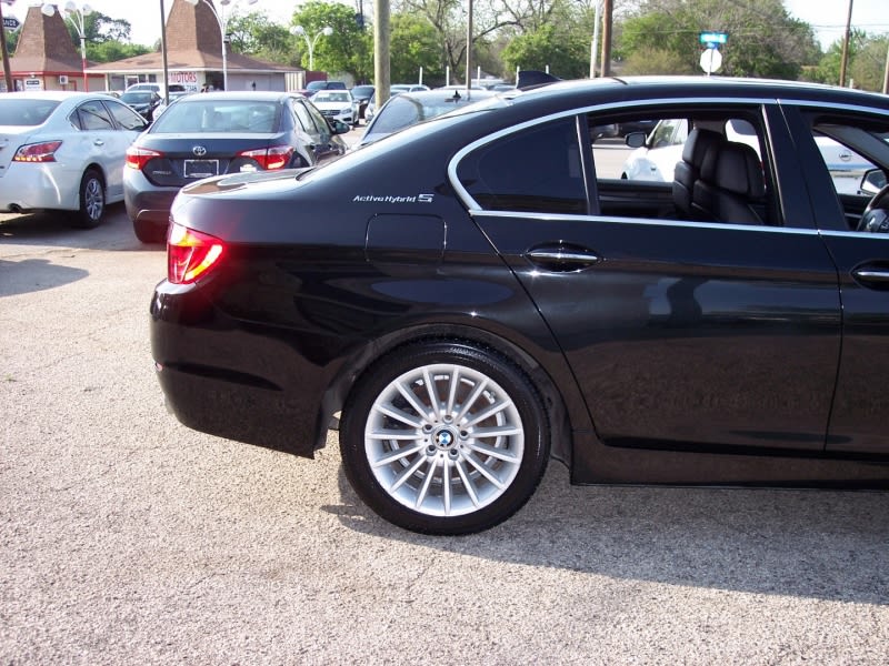 BMW 5-Series 2013 price $15,995