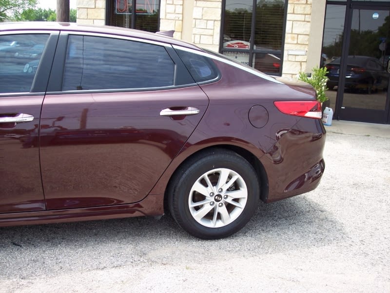 Kia Optima 2016 price $15,995