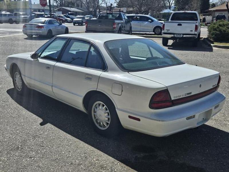 Oldsmobile 88 1998 price $3,988