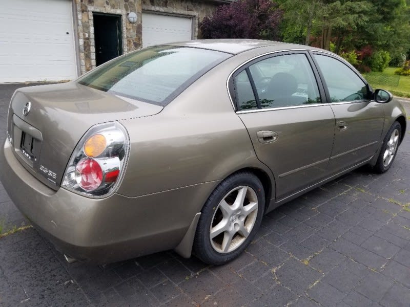 Nissan Altima 2003 price $2,795