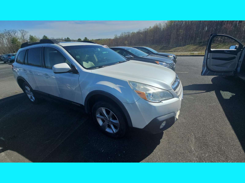 Subaru Outback 2013 price $8,995