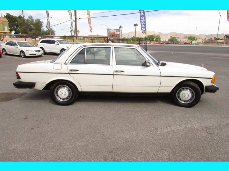 Mercedes-Benz 240-Class 1981 price $8,995