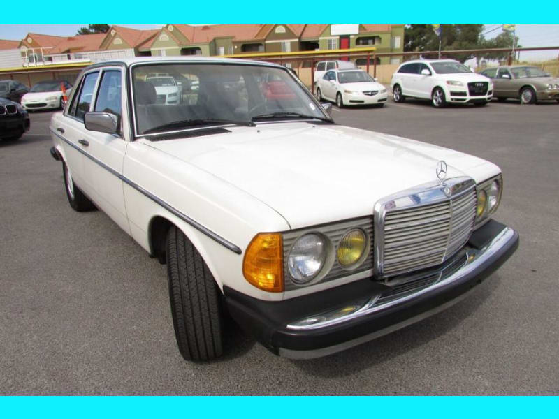 Mercedes-Benz 240-Class 1981 price $8,995