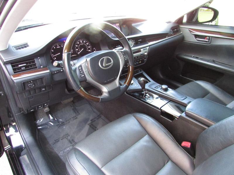 Lexus ES 350 2014 price $10,995