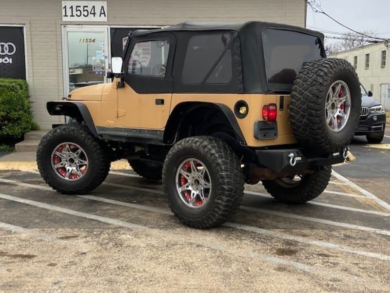 Jeep Wrangler 2002 price $15,499